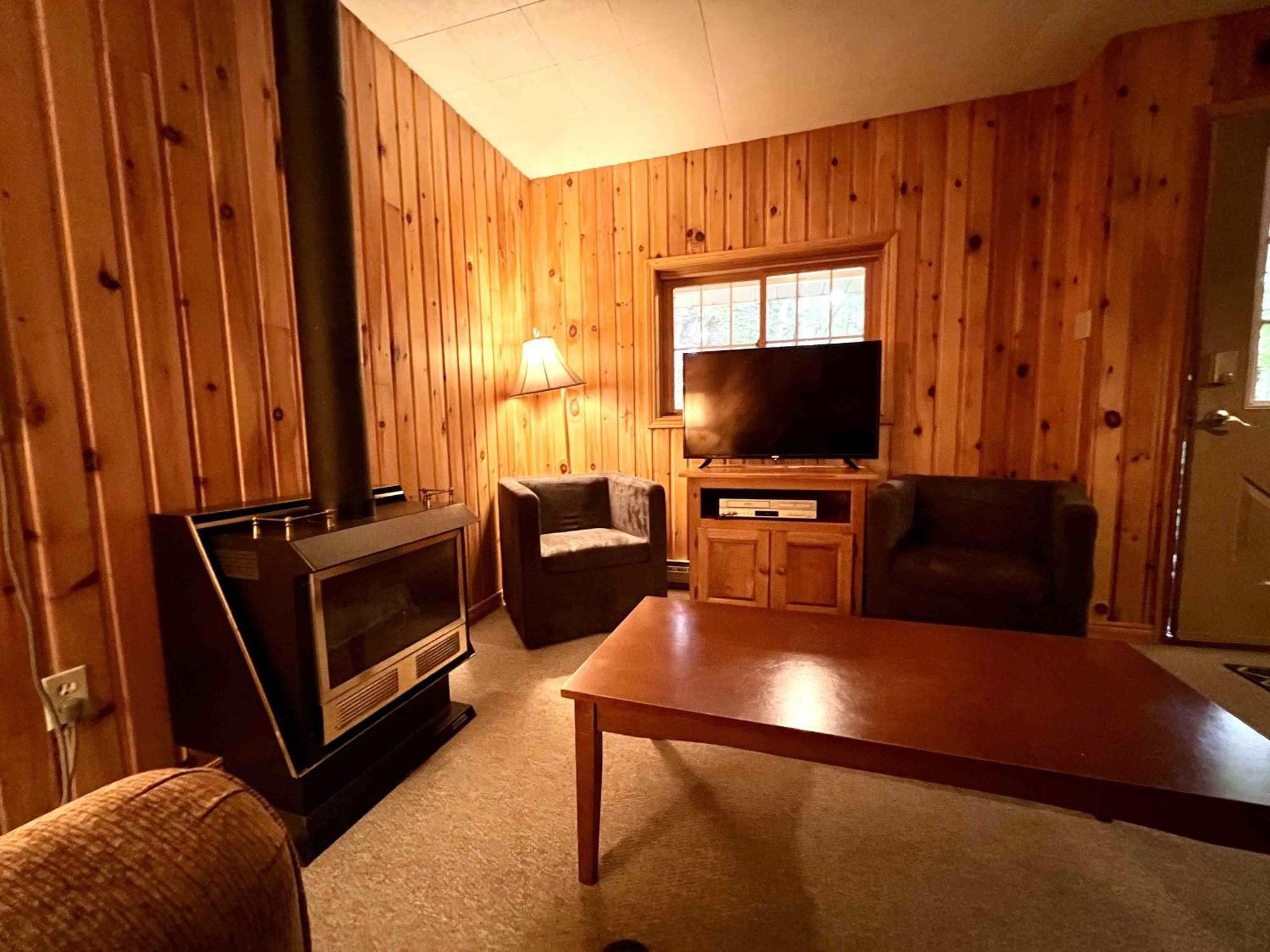 High Falls Bay Cottages, Camping & Waterpark Bracebridge Eksteriør billede