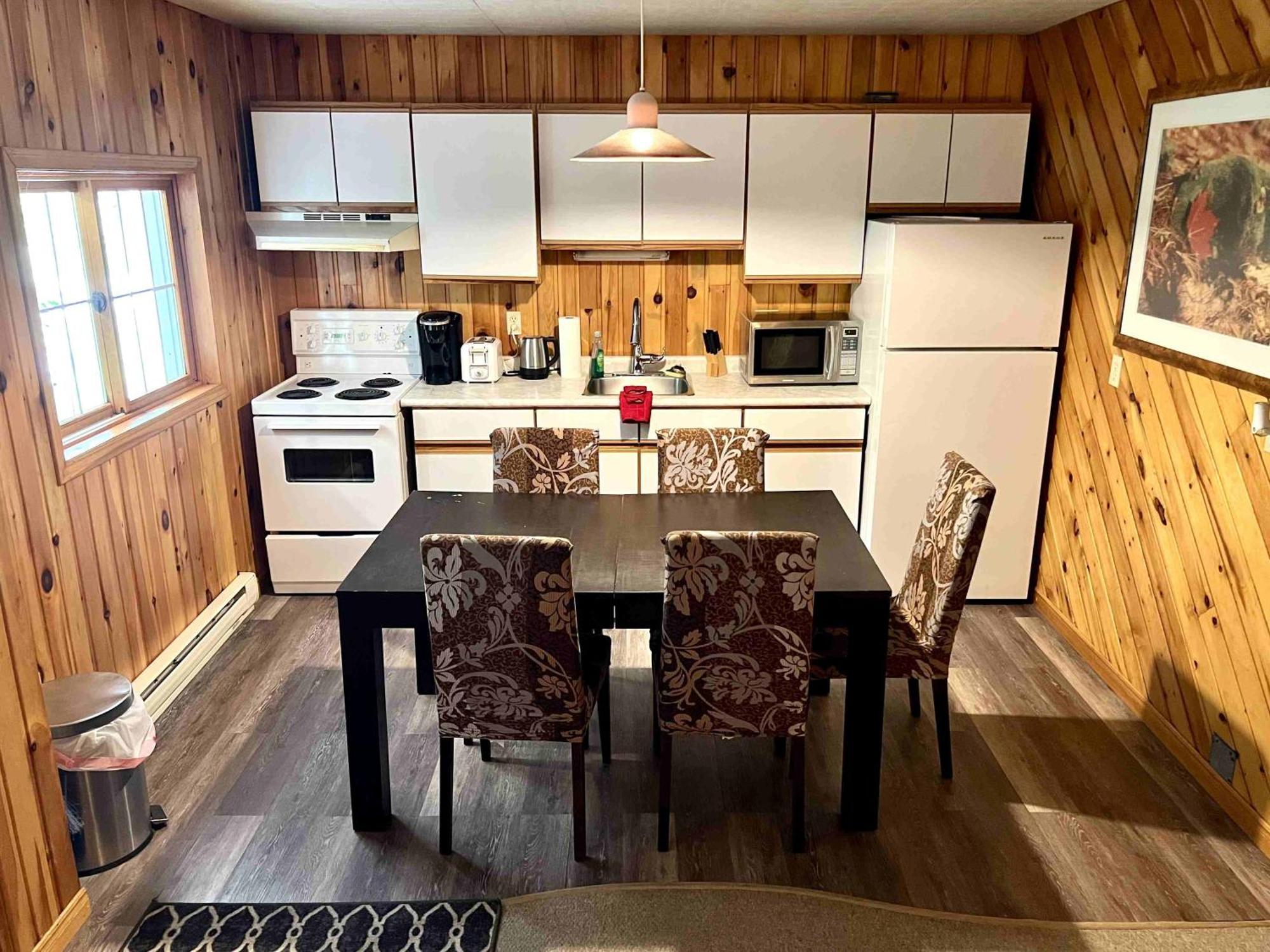 High Falls Bay Cottages, Camping & Waterpark Bracebridge Eksteriør billede