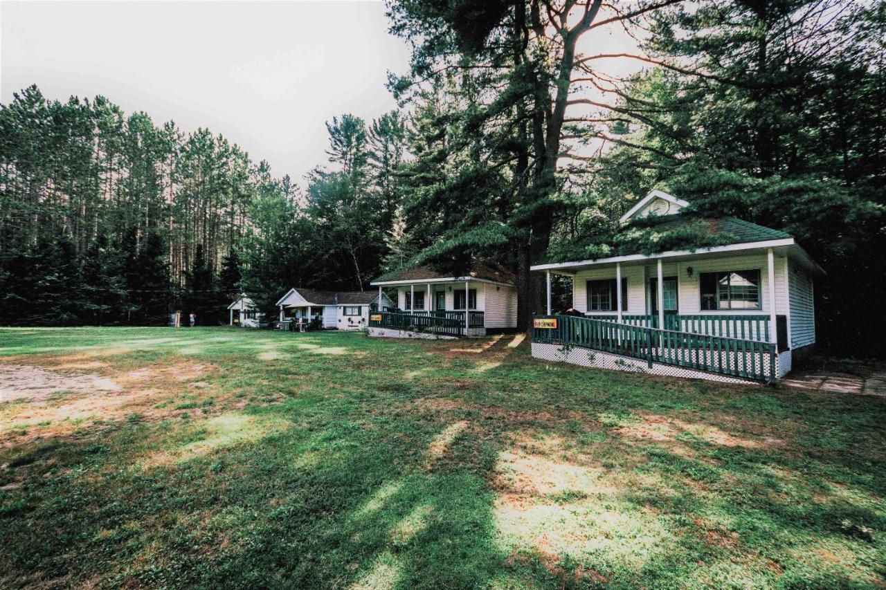 High Falls Bay Cottages, Camping & Waterpark Bracebridge Eksteriør billede