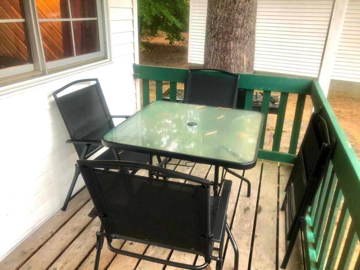 High Falls Bay Cottages, Camping & Waterpark Bracebridge Eksteriør billede